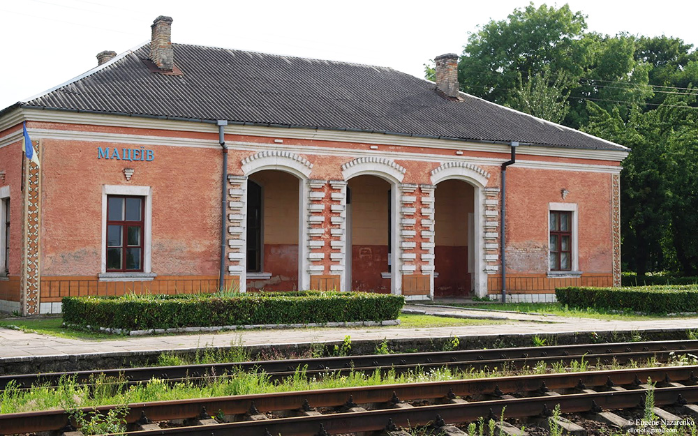 Луків